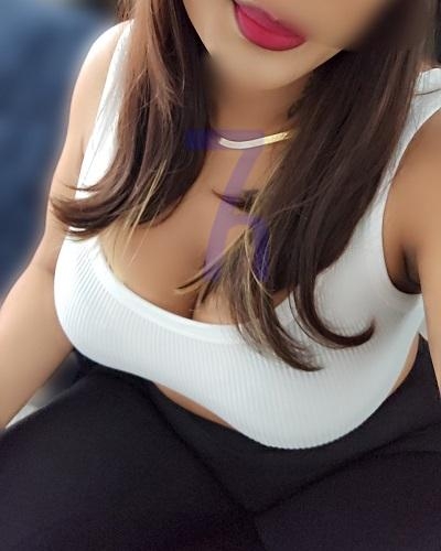 Priyanka (Indian) Profile Pic 1