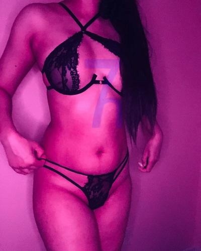 Victoria (Indian/Caribbean) Profile Pic 4